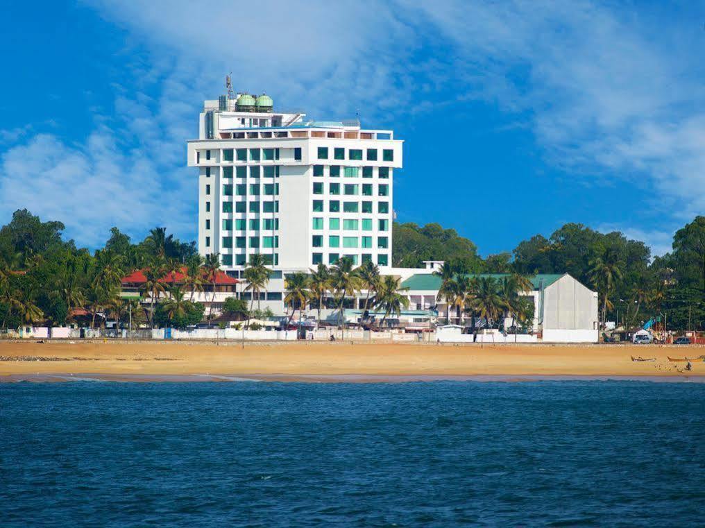 The Quilon Beach Hotel And Convention Center Kollam Kültér fotó