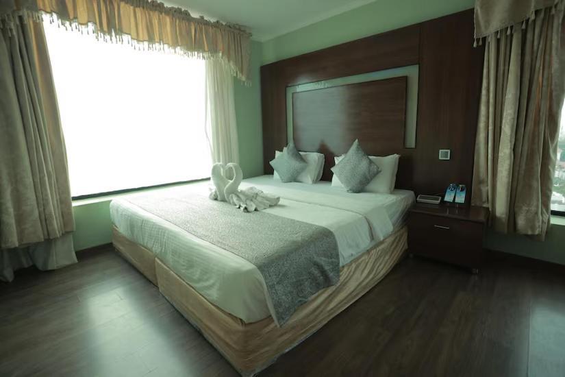 The Quilon Beach Hotel And Convention Center Kollam Kültér fotó