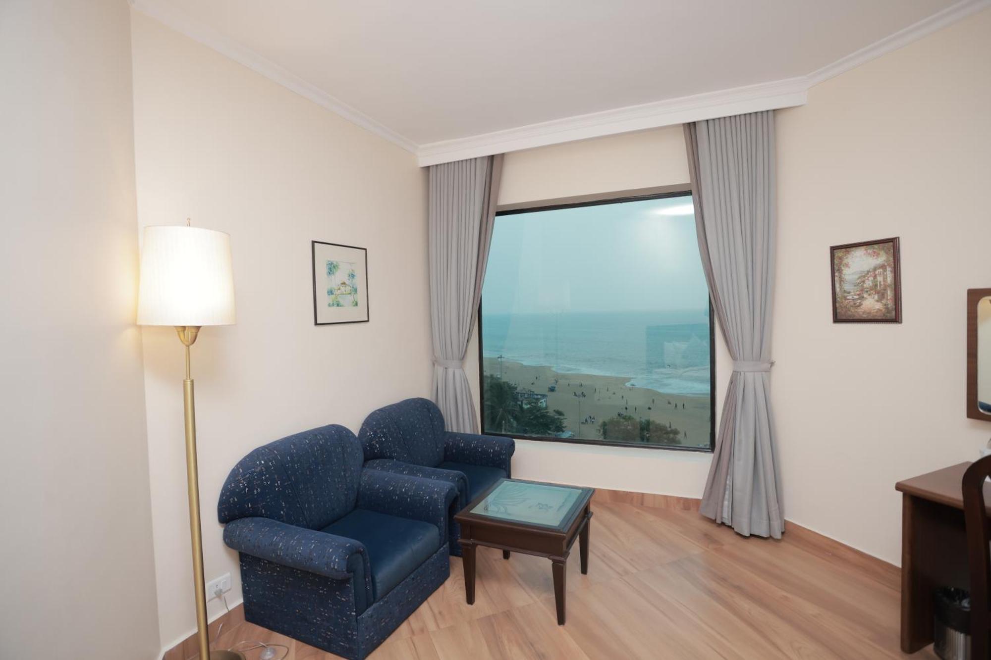 The Quilon Beach Hotel And Convention Center Kollam Kültér fotó